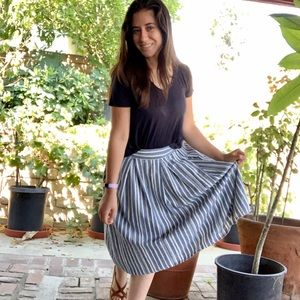 🎉HP!!🎉 Max Studio | High Low Striped Blue Skirt M